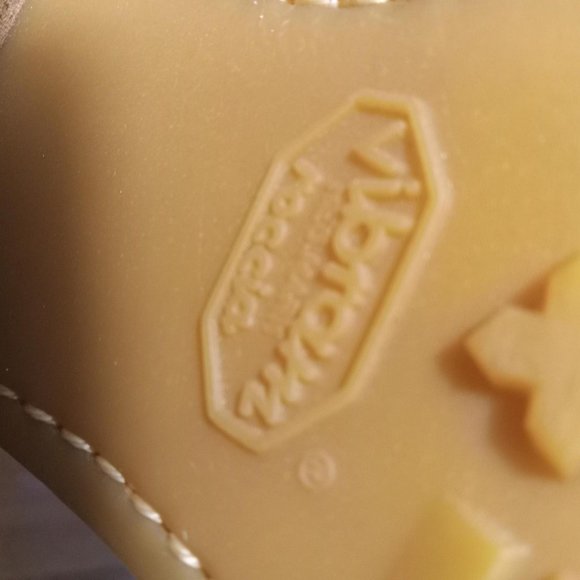 NWT Frye Sabrina Brown/Caramel size 8 Brand New - Picture 9 of 9